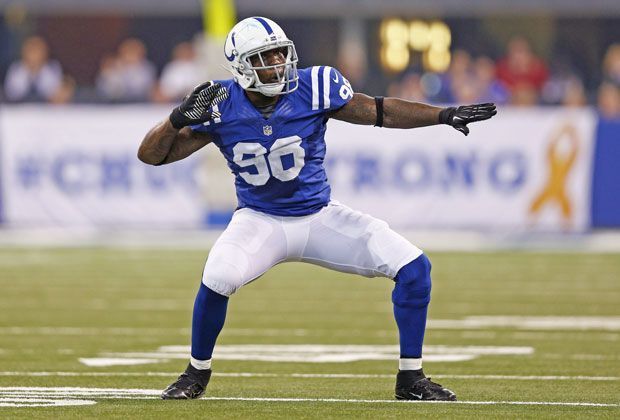 
                <strong>Key Player: Robert Mathis</strong><br>
                Robert Mathis ist der Quaterback-Killer in der NFL. Der 32-jährige Linebacker kommt in der abgelaufenen Saison auf 19,5 Sacks und soll Tom Brady unter Kontrolle bringen. Die Partie gibt es am Samstag ab ca. 02:00 Uhr im Livestream auf ran.de und im TV in SAT.1
              