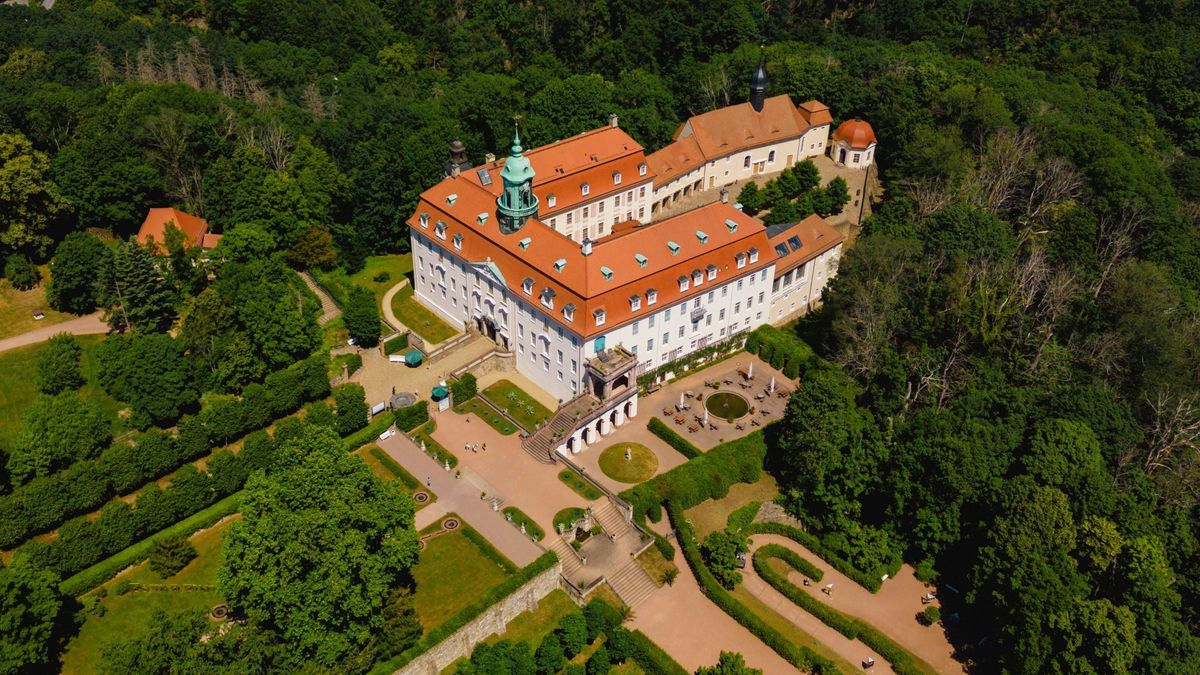 Neue Staffel mit altbewährter Location: Auch in diesem Jahr wird auf Schloss Lichtenwalde geheiratet.