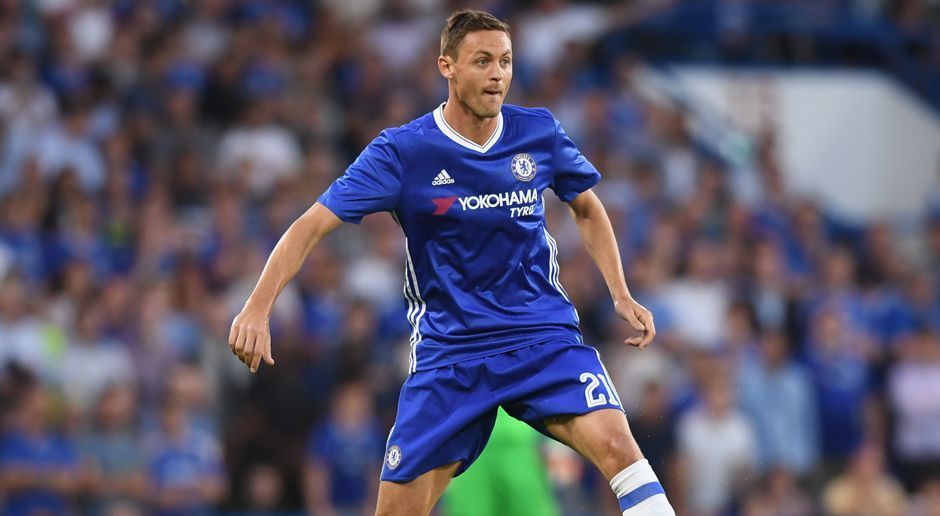 
                <strong>Platz 7: Nemanja Matic (FC Chelsea) - 602 Pässe</strong><br>
                Platz 7: Nemanja Matic (FC Chelsea, Defensives Mittelfeld) - 602 erfolgreich gespielte Pässe.
              