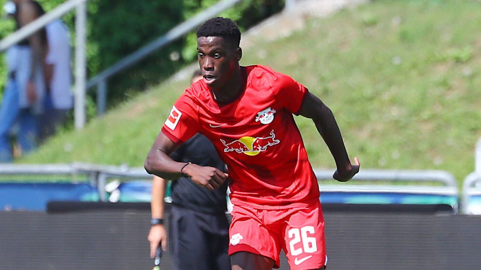 
                <strong>Platz 7: Ilaix Moriba (RB Leipzig)</strong><br>
                &#x2022; Marktwert: 9 Millionen Euro<br>&#x2022; Alter: 19<br>&#x2022; Position: Zentrales Mittelfeld<br>
              