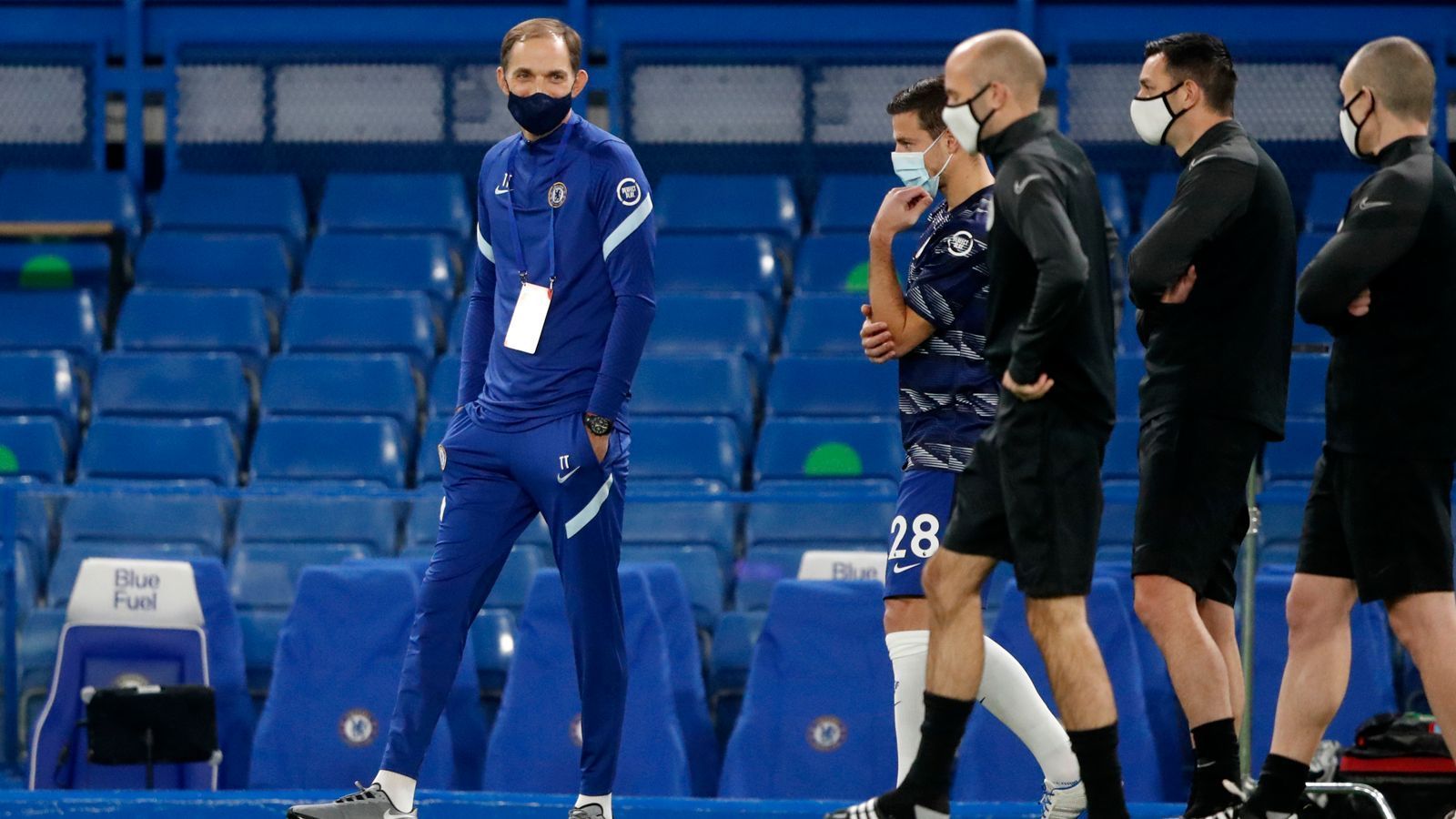 
                <strong>FC Chelsea: So lief das Debüt von Coach Thomas Tuchel</strong><br>
                Der deutsche Trainer Thomas Tuchel feierte bei seinem Einstand als neuer Chelsea-Trainer gegen Wolverhampton durch ein torloses Remis zumindest einen Teilerfolg. ran.de zeigt, wie das Debüt für den Neu-Coach genau verlief.
              