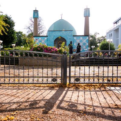 Imam Ali Moschee (Blaue Moschee) an der Außenalster in Hamburg