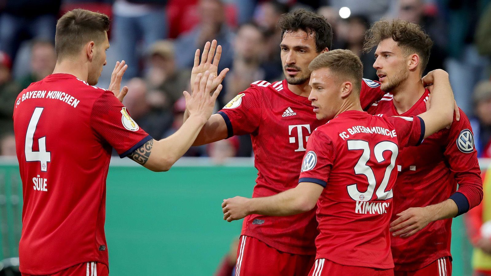 
                <strong>Christoph Gailer</strong><br>
                2:0 für Bayern. Weil Bayern in solchen großen Spielen einfach immer noch die routiniertere Mannschaft ist und die Münchner diesen Vorteil am Samstag ausspielen werden.
              