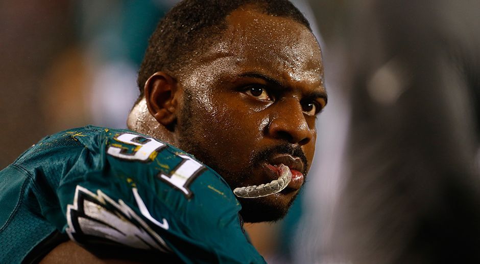 
                <strong>Philadelphia Eagles</strong><br>
                Philadelphia Eagles: Für das Team von Fletcher Cox ist in Week 16 Schluss mit allen Hoffnungen auf die Playoffs. Immerhin kann sich Cox mit seiner ersten Pro-Bowl-Berufung trösten.
              