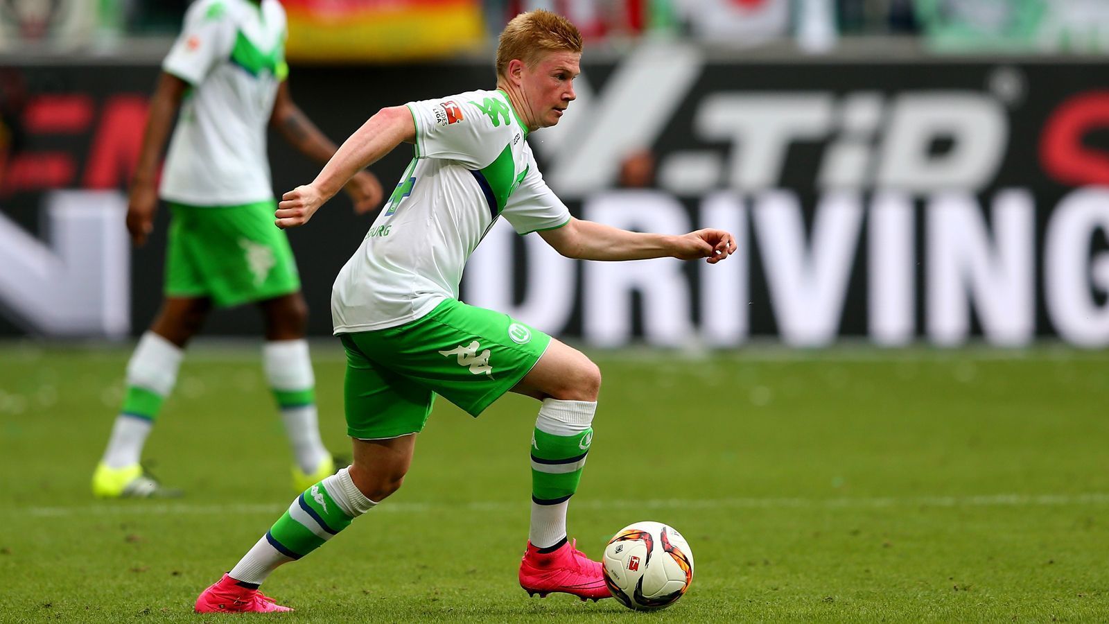 <b>Geteilter 8. Platz: Kevin De Bruyne<br></b>Ablösesumme:&nbsp;75 Millionen Euro -&nbsp;Wechsel vom VfL Wolfsburg zu Manchester City (Zeitpunkt des Wechsels: August 2015)