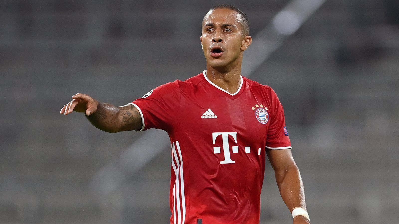 
                <strong>Thiago</strong><br>
                Position: Mittelfeld - Verein: FC Bayern München (mittlerweile zum FC Liverpool gewechselt)
              