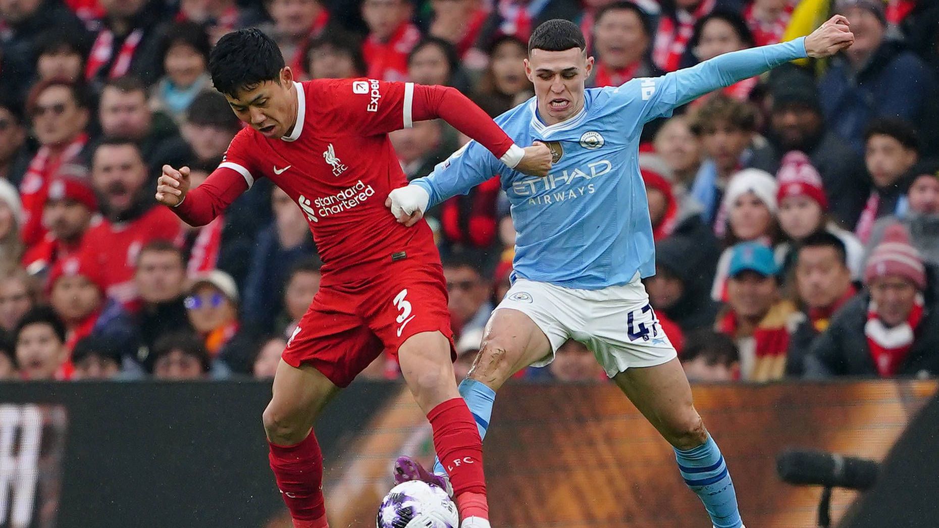 <strong>Wataru Endo (FC Liverpool)</strong><br>Der Ex-Stuttgarter überzeugt auf ganzer Linie. Schaltet sich auch mit nach vorne ein und präsentiert sich im Zweikampf griffig. Die Teamkollegen wissen: Bei Endo ist der Ball gut aufgehoben. <strong><em>ran</em>-Note: 2</strong>