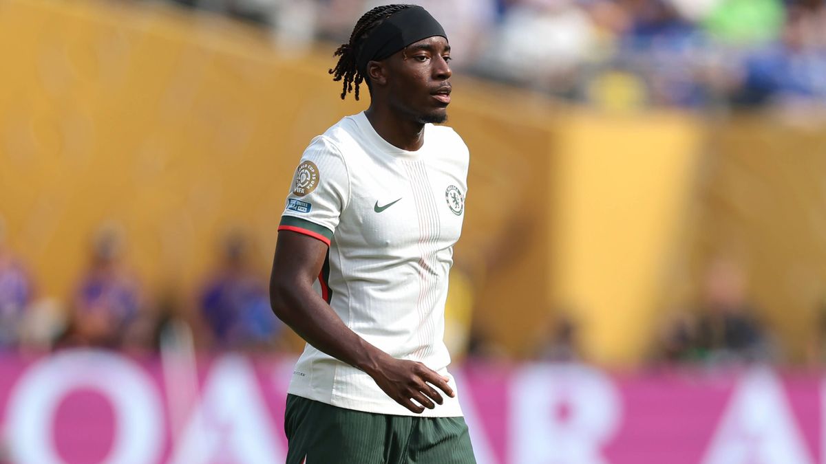 New Jersey, USA, 8th July 2025. Noni Madueke of Chelsea FC looks on during the Fluminense FC vs Chelsea FIFA Club World Cup Semi Final match at Metlife Stadium, New Jersey. Picture credit should re...