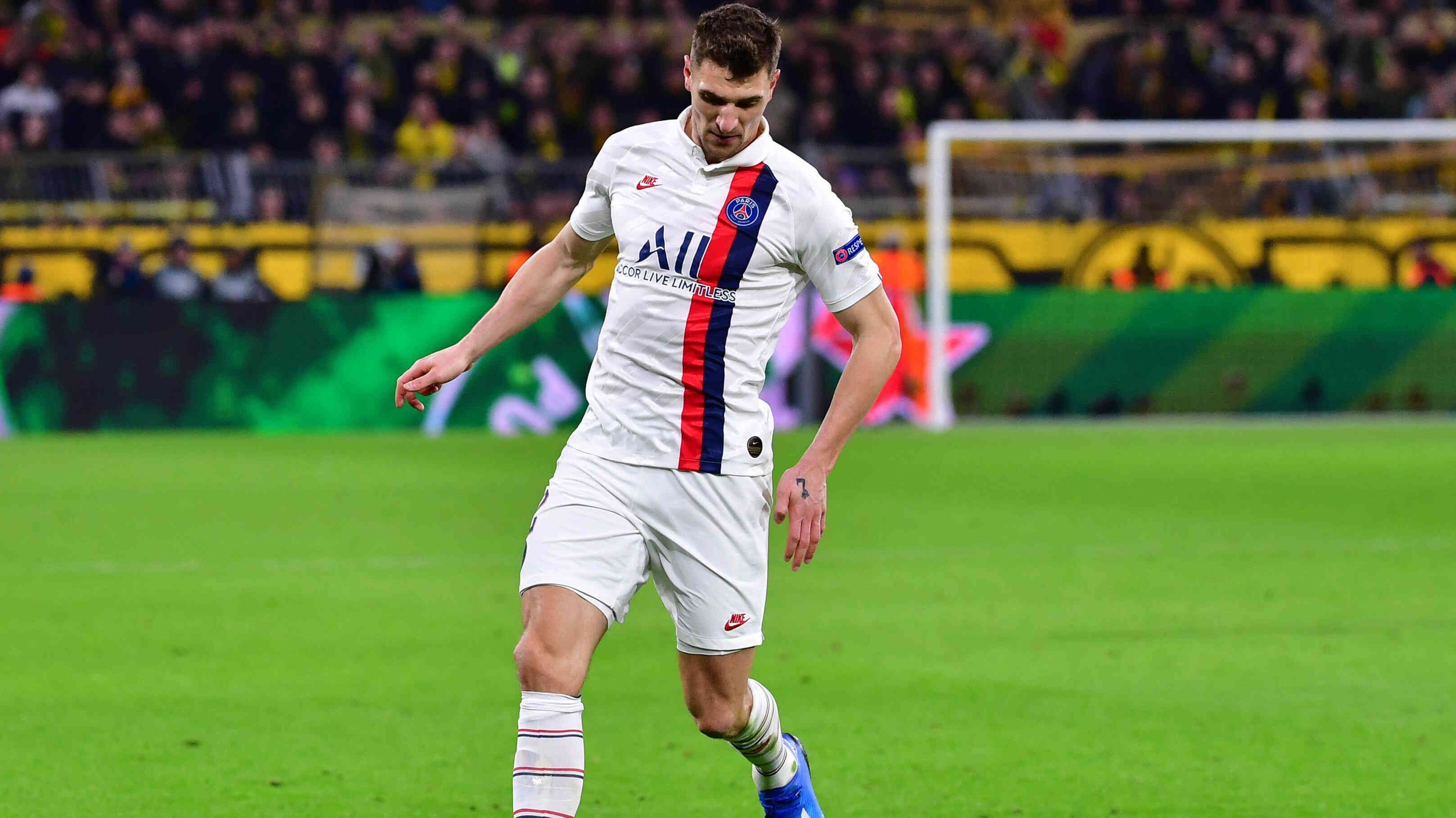
                <strong>Thomas Meunier ( Paris Saint-Germain) </strong><br>
                ... mit PSG-Star Meunier hat der BVB einen vielversprechenden Ersatz bereits an der Angel. Der Deal soll bereits so gut wie fix sein. 
              
