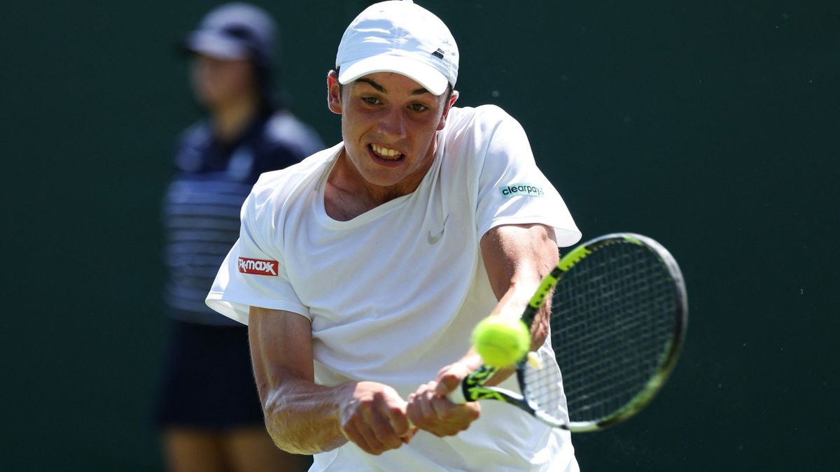 Oliver Tarvet bei seinem Erstrundenmatch in Wimbledon