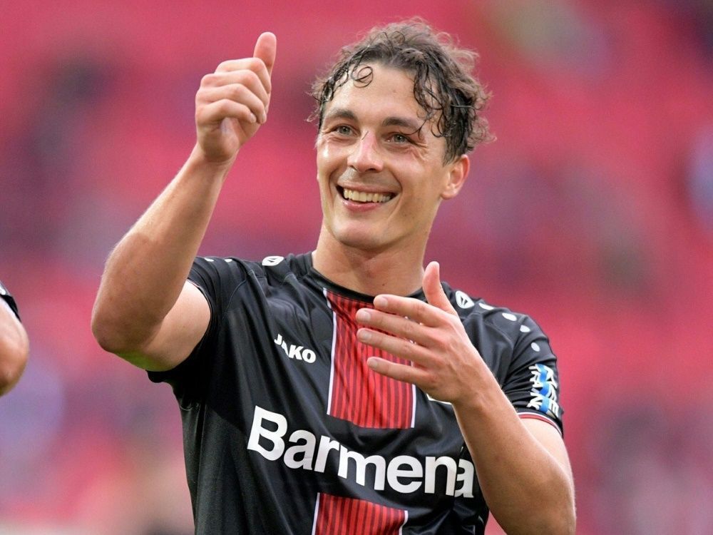 Bis 2021: Bayer Leverkusen Verlängert Mit Julian Baumgartlinger