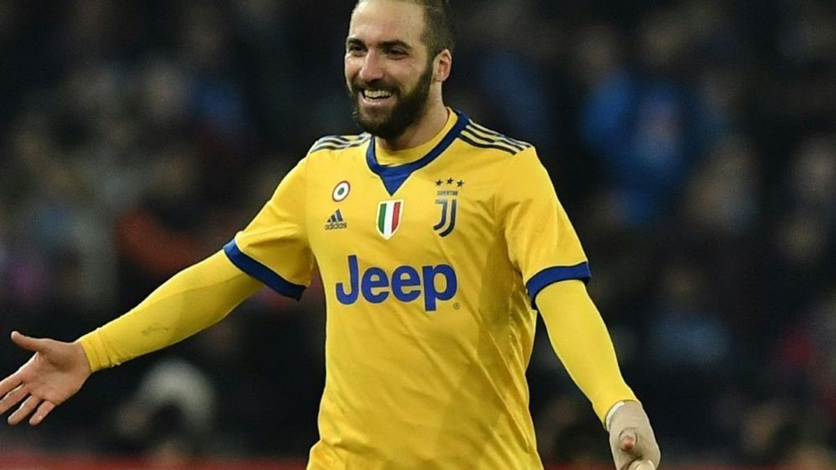 Gonzalo Higuain feiert seinen Siegtreffer