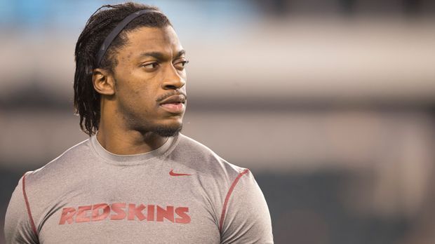 
                <strong>Robert Griffin III (Washington Redskins -> Cleveland Browns)</strong><br>
                RG III hat eine neue Heimat. Wie die Cleveland Browns in einem Statement bekanntgaben, wird der Quarterback in der kommenden Saison für die Franchise aus Ohio auflaufen. Griffin kommt als Free Agent nach Cleveland und erhält einen Zweijahres-Vertrag.
              