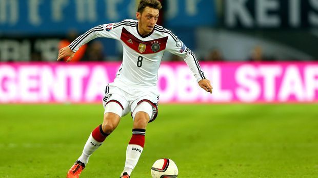 
                <strong>Platz 2: Mesut Özil</strong><br>
                Platz 2: Mesut Özil. 8 Einsätze (720 Spielminuten)
              