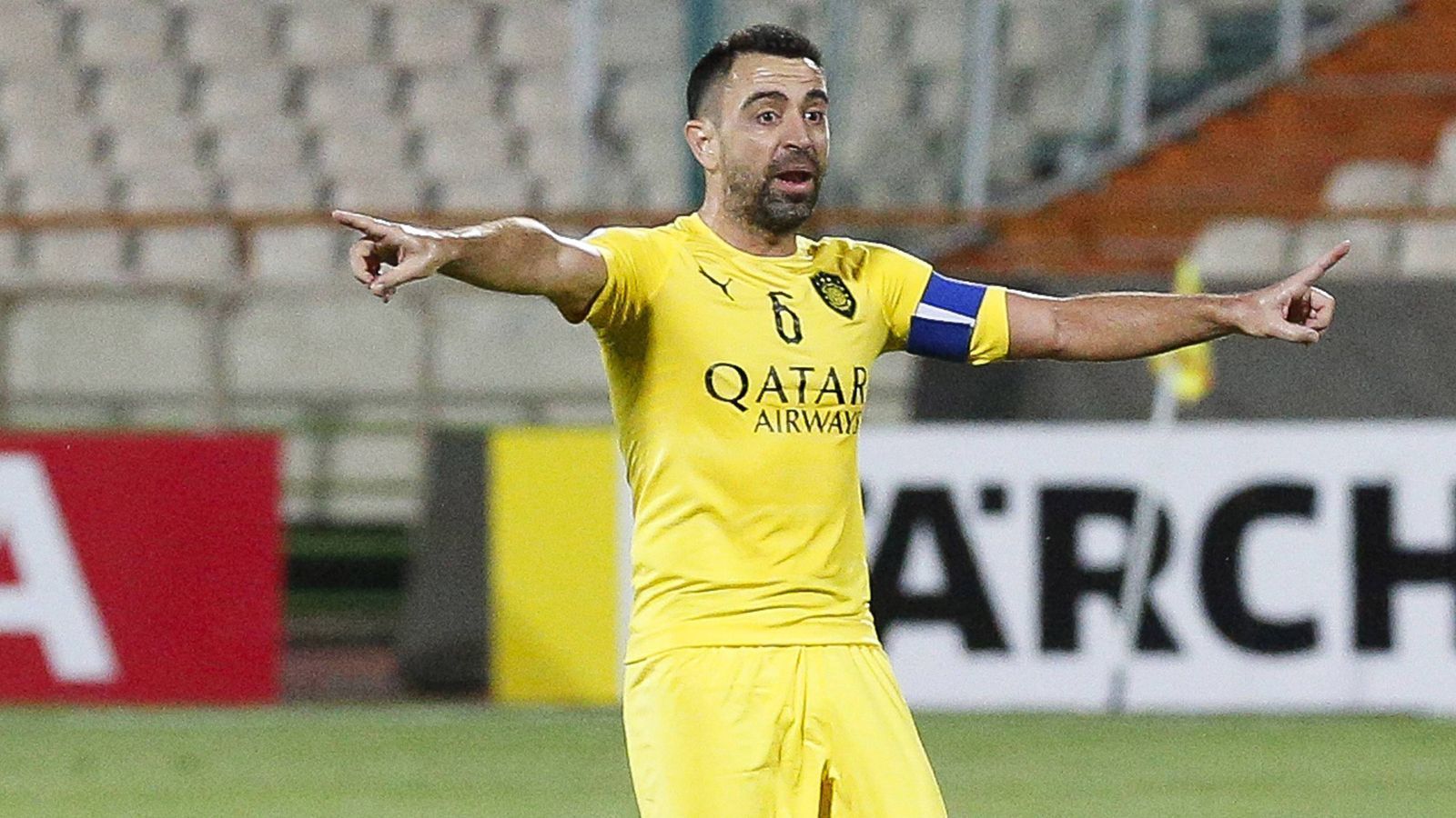 
                <strong>Xavi</strong><br>
                Er ist in der Nähe von Barcelona geboren, ging mit Elf zum FC Barcelona. Er wurde bei Barca zur Legende, ließ seine Karriere aber von 2015 bis 2019 bei Al-Sadd in Katar ausklingen. Den Barca-Fans blutete das Herz.
              