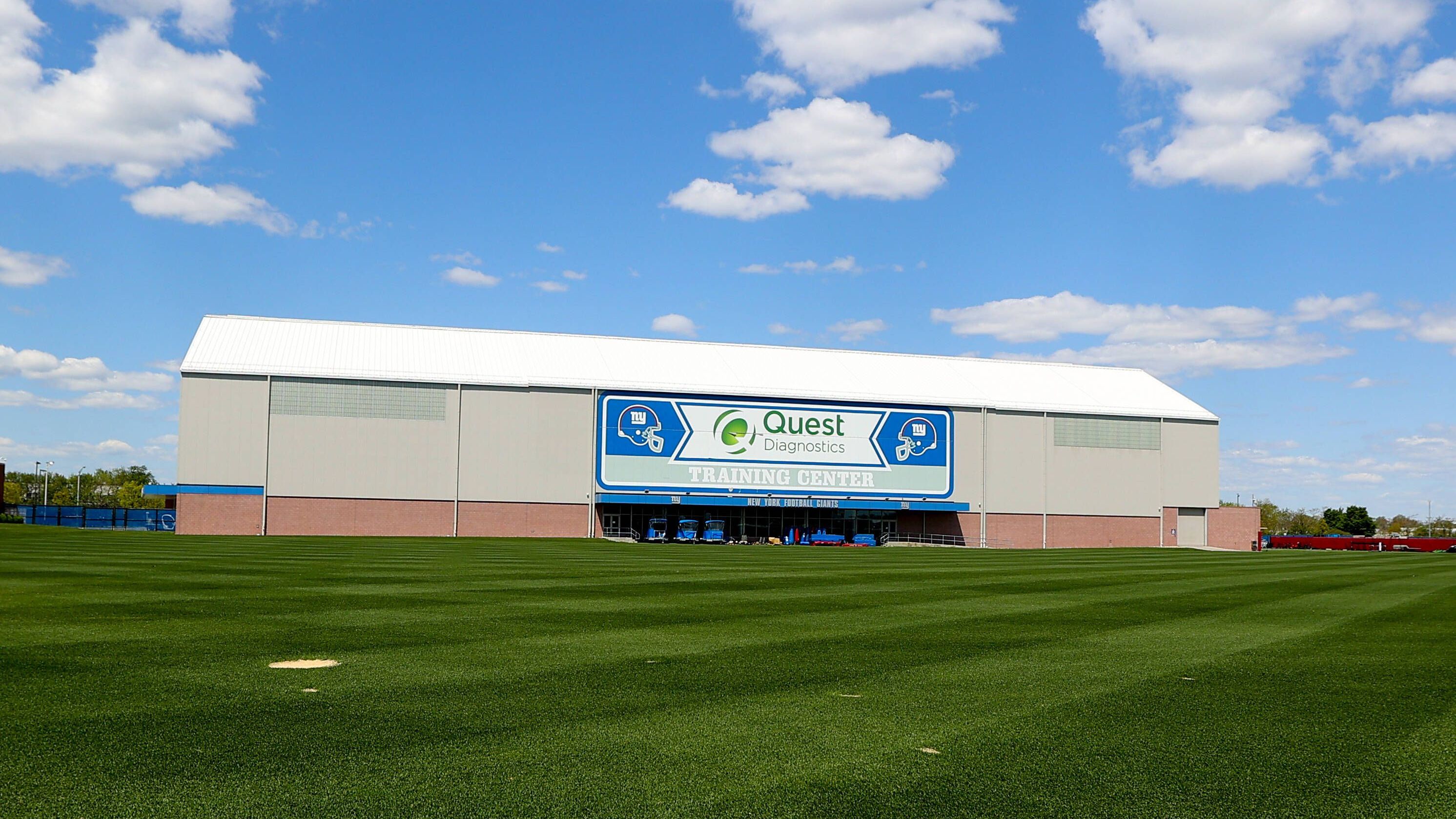<strong>New York Giants</strong><br>Quest Diagnostics Training Center<br><em>Baukosten: unbekannt</em>