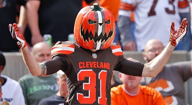 
                <strong>Platz 26: Cleveland Browns</strong><br>
                Finanzieller Aufwand: 28.Social Media Support: 17.Fanbase auswärts: 25.
              