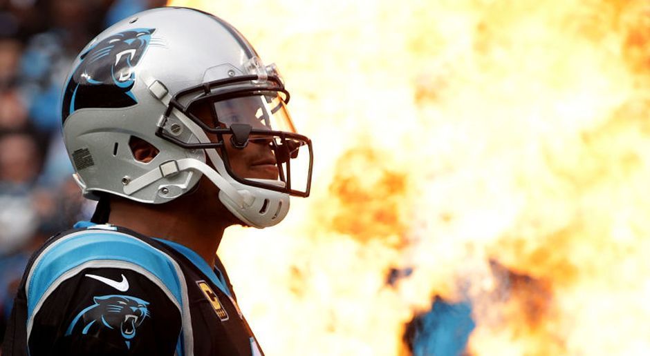 
                <strong>Gewinner: Cam Newton</strong><br>
                Dramatischer kann eine Schlussphase kaum sein. 36 Sekunden vor Spielende gegen die Tampa Bay Buccaneers standen die Carolina Panthers kurz vor der gegnerischen Endzone. Cam Newton verlor den Ball aus der Hand, holte sich das Ei aber wieder zurück und erlief einfach selber den Touchdown. So sicherte Cam Newton seiner Mannschaft den Einzug in die Playoffs.
              