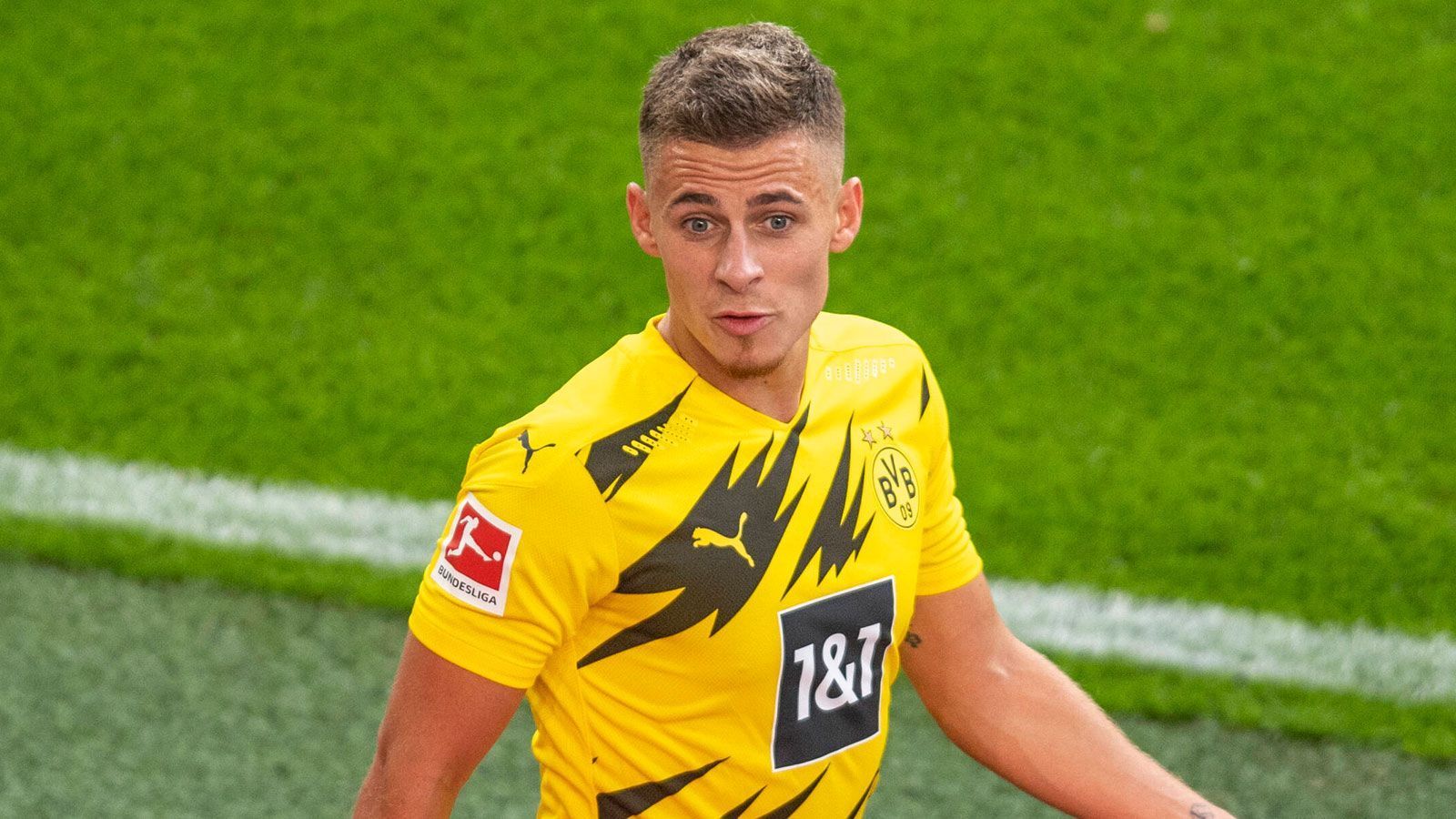 
                <strong>Thorgan Hazard (Borussia Dortmund)</strong><br>
                Der Belgier ist gegen seinen Ex-Klub besonders motiviert und erkämpft sich sogar am eigenen Strafraum den Ball. Nach einer Viertelstunde ist aber wegen einer Oberschenkelverletzung schon Feierabend. ran-Note: ohne Bewertung
              