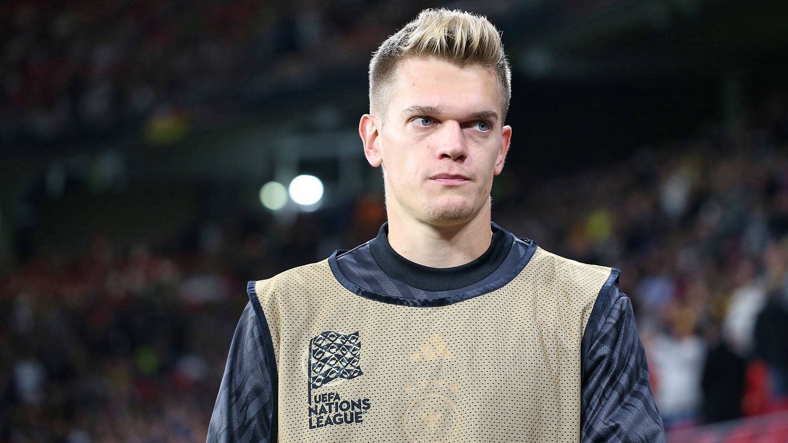 
                <strong>Matthias Ginter</strong><br>
                &#x2022; Verein: SC Freiburg<br>&#x2022; Länderspiele: 46<br>&#x2022; Länderspieltore: 2<br>&#x2022; Bundesligaspiele: 304<br>
              