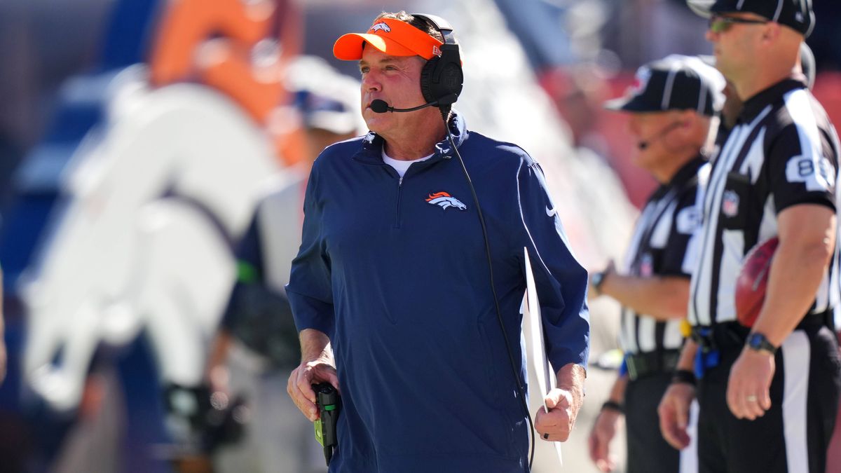 NFL, American Football Herren, USA Green Bay Packers at Denver Broncos Oct 22, 2023; Denver, Colorado, USA; Denver Broncos head coach Sean Payton during the first quarter against the Green Bay Pack...
