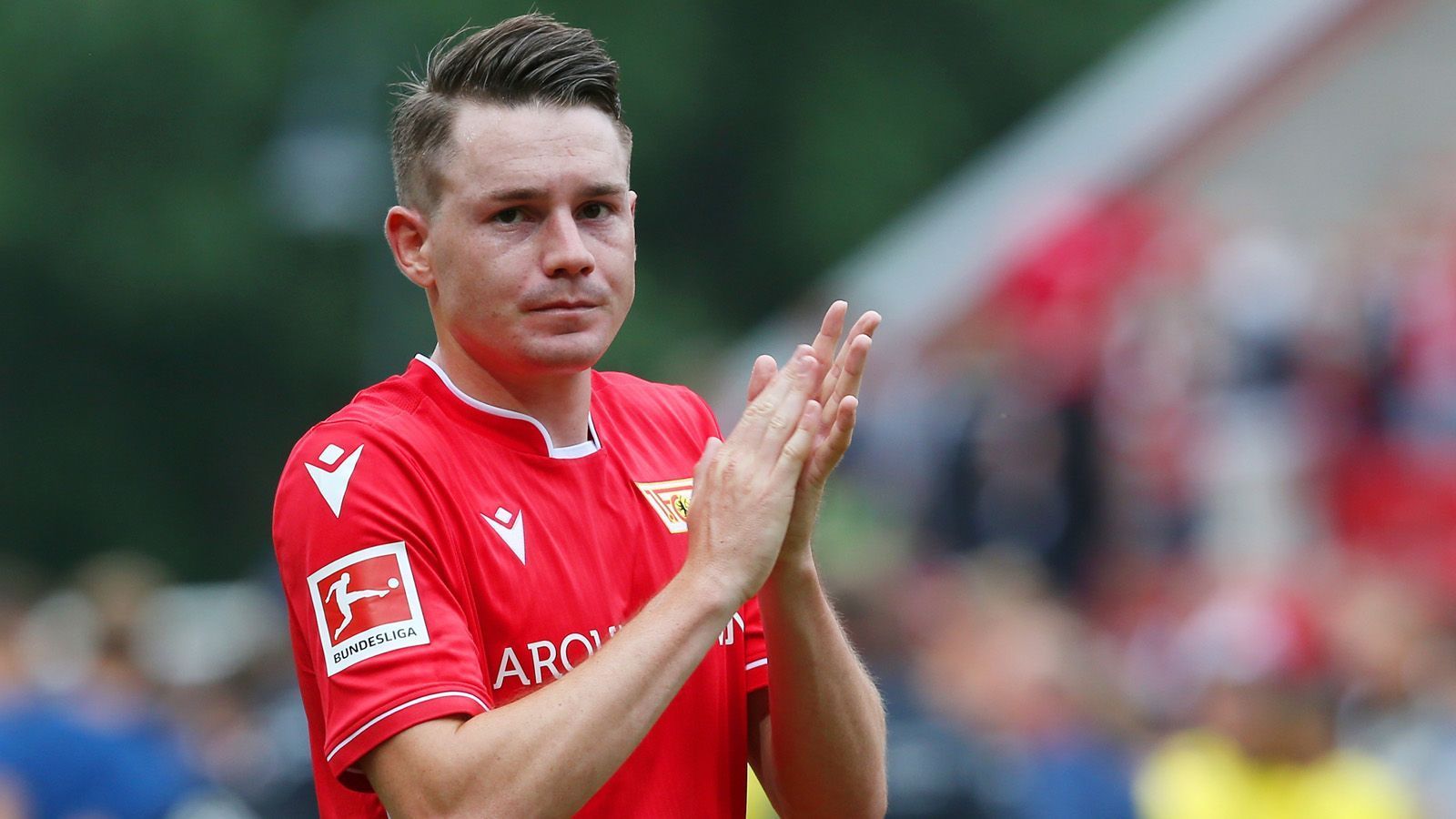 
                <strong>1. FC Union Berlin</strong><br>
                Mit Florian Flecker (im Bild, 24), Julius Kade (20), Lennard Maloney (20) und Moritz Nicolas (22) könnten noch junge Ersatzspieler der Unioner an unterklassige Vereine verliehen werden. 
              