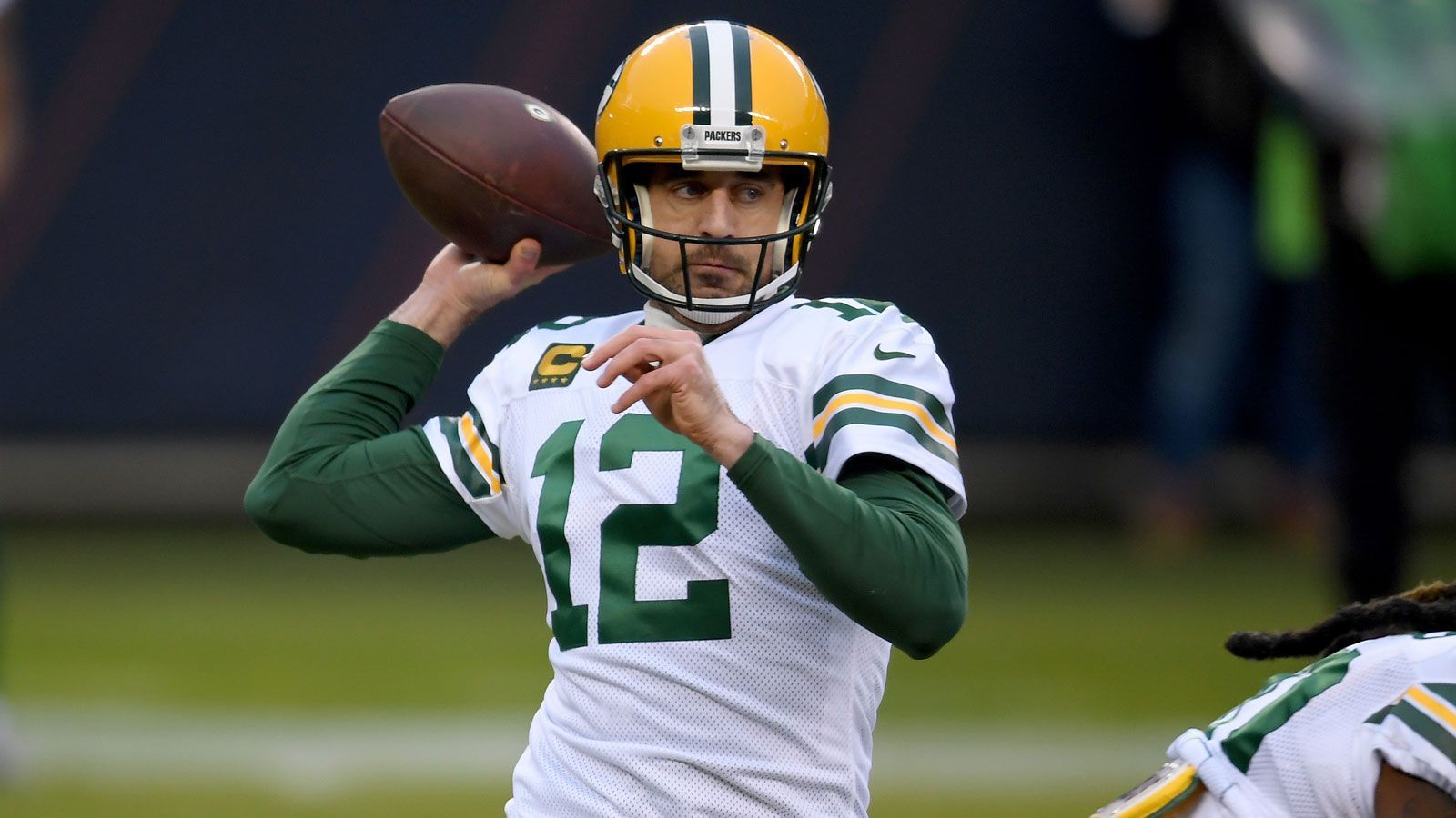 
                <strong>8. Platz: Aaron Rodgers (Quarterback, Green Bay Packers)</strong><br>
                &#x2022; Total Cash: 23.220.000 US-Dollar<br>&#x2022; Vertrag bis nach der Saison 2023<br>
              