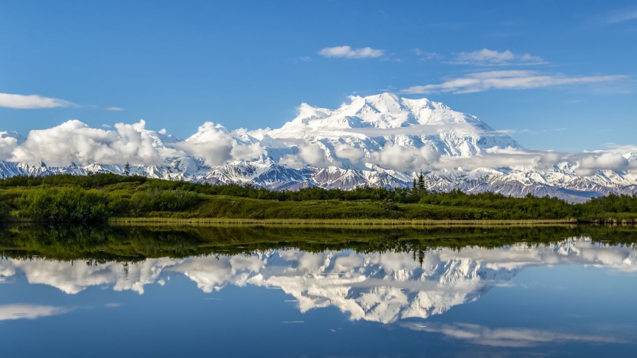 Denali - bis 2015 Mount McKinley genannt - ist der höchste Berg in Nordamerika. Er misst 6.190 Meter.