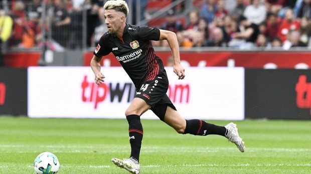 
                <strong>Kevin Kampl (Bayer 04 Leverkusen)</strong><br>
                RB Leipzig ist laut einem Bericht des "kicker" seit einigen Wochen an Leverkusens Kevin Kampl interessiert. Gespräche soll es bereits gegeben haben, zumal sich der Slowenier und Ralf Rangnick durch die gemeinsame Zeit bei RB Salzburg kennen. Einziges Kriterium, das einen Transfer bisher verhinderte, war der noch nicht verkaufte Oliver Burke. Dieser wechselte nun für etwas mehr als 15 Millionen Euro zu West Bromwich Albion - der Weg ist also frei. Kampls Ablösesumme soll zwischen 20 und 25 Millionen Euro liegen.
              