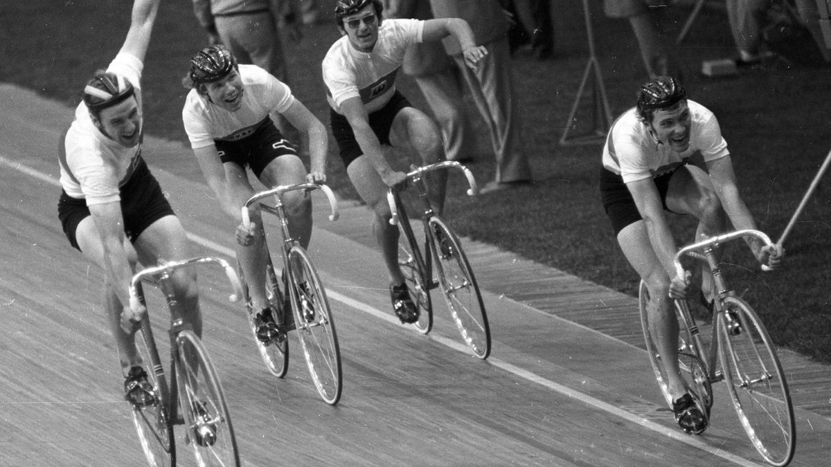 Günter Haritz (2. v.l.) jubelte 1972 in München