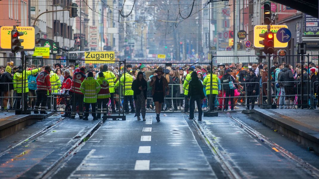 In Köln und anderen Städten beginnt am Donnerstag (27. Februar) der Straßenkarneval.