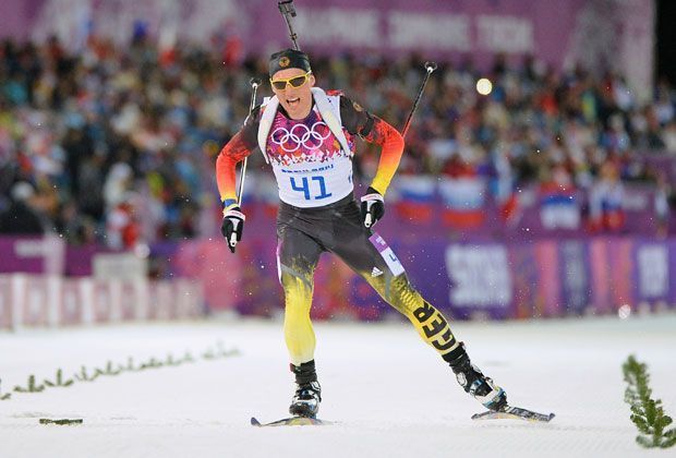 
                <strong>Biathlon: Silber - Erik Lesser - Deutschland</strong><br>
                Er bricht den Biathlon-Bann für Deutschland! Erik Lesser muss sich nur dem Franzosen Martin Fourcade geschlagen geben und holt mit Silber seine erste olympische Medaille.
              