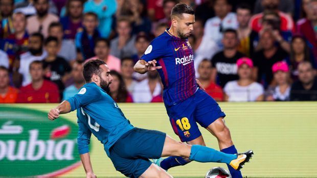 
                <strong>Jordi Alba (FC Barcelona)</strong><br>
                Jordi Alba: Alba hat seine Abwehrseite bedeutend besser im Griff als Vidal auf dem anderen Flügel. In der 55. Minute rettet er bei einer Real-Großchance stark auf der Linie. Dafür bringt er sich in der Offensive nicht ganz so auffällig ein wie Vidal. ran.de-Note: 3
              