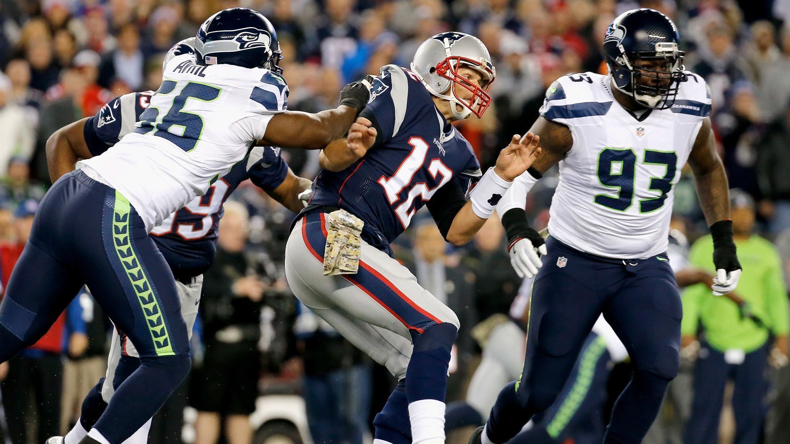 
                <strong>Seattle Seahawks</strong><br>
                Tom Brady vs. Seattle Seahawks: 3 Siege, 2 Niederlagen
              