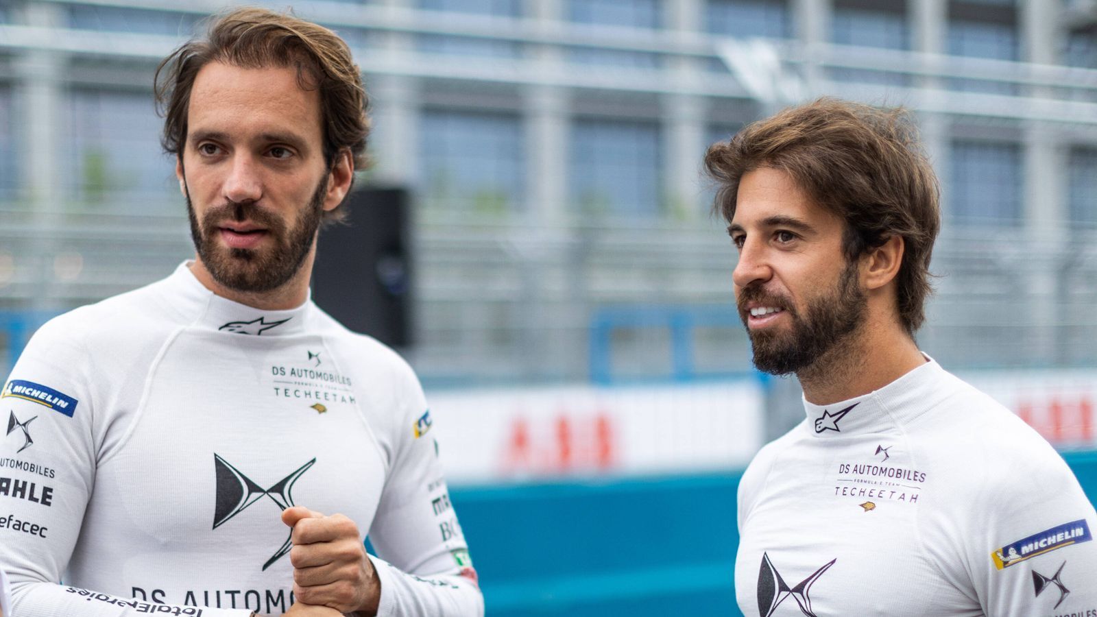 
                <strong>DS Techeetah</strong><br>
                Jean-Eric Vergne (l.) und Antonio Felix da Costa
              