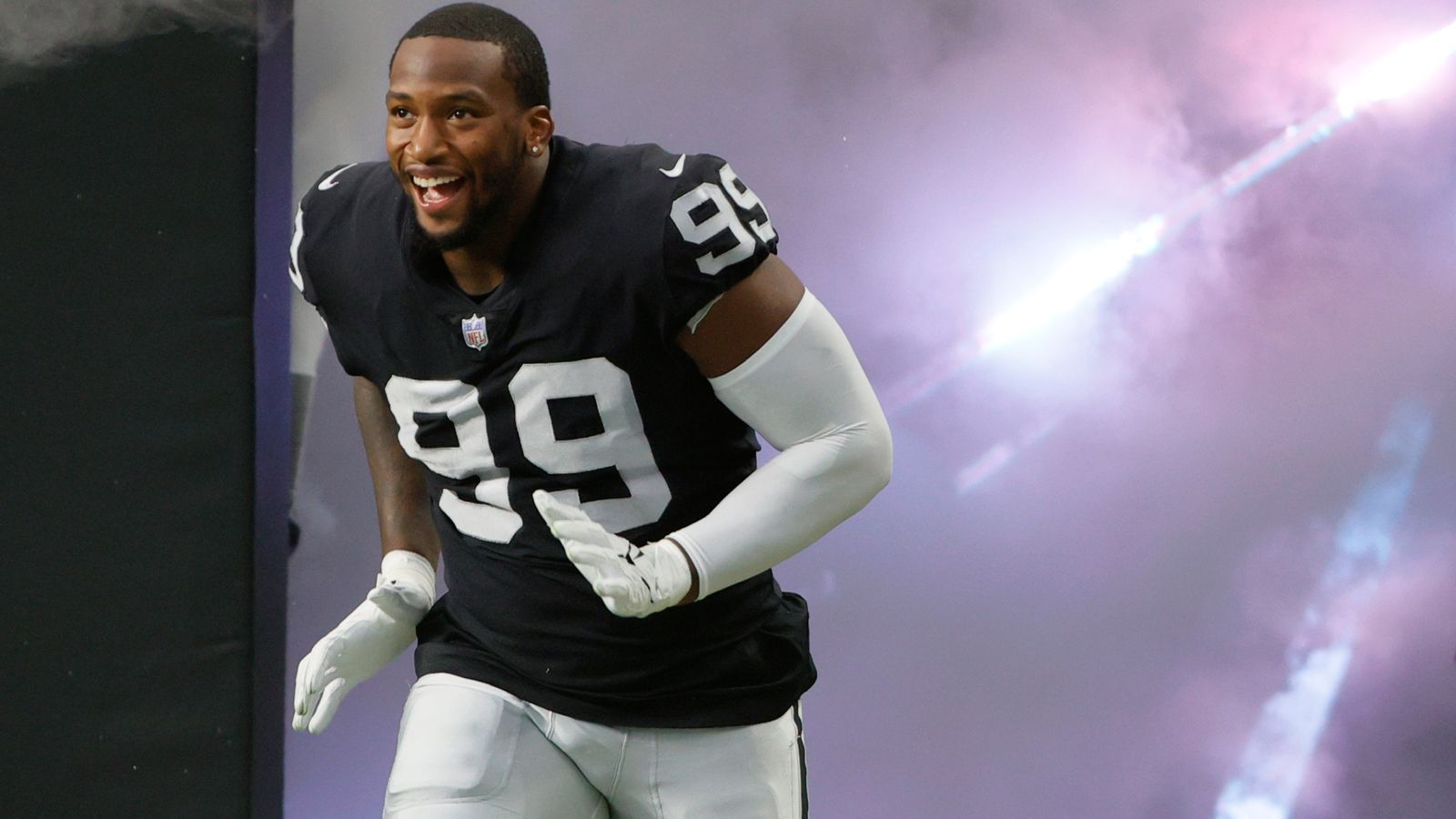 
                <strong>Clelin Ferrell (Las Vegas Raiders)</strong><br>
                &#x2022; Position: Defensive End<br>&#x2022; Draft-Position 2019: 4<br>&#x2022; Option nicht gezogen<br>
              