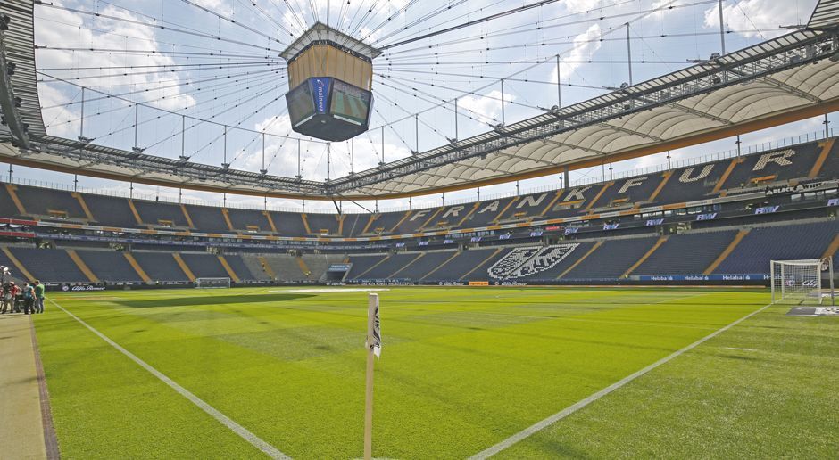 
                <strong>EM-Stadion: Commerzbank Arena Frankfurt</strong><br>
                51.500 PlätzeBei der WM 2006 fanden hier vier Gruppenspiele und ein Viertelfinale statt. 
              