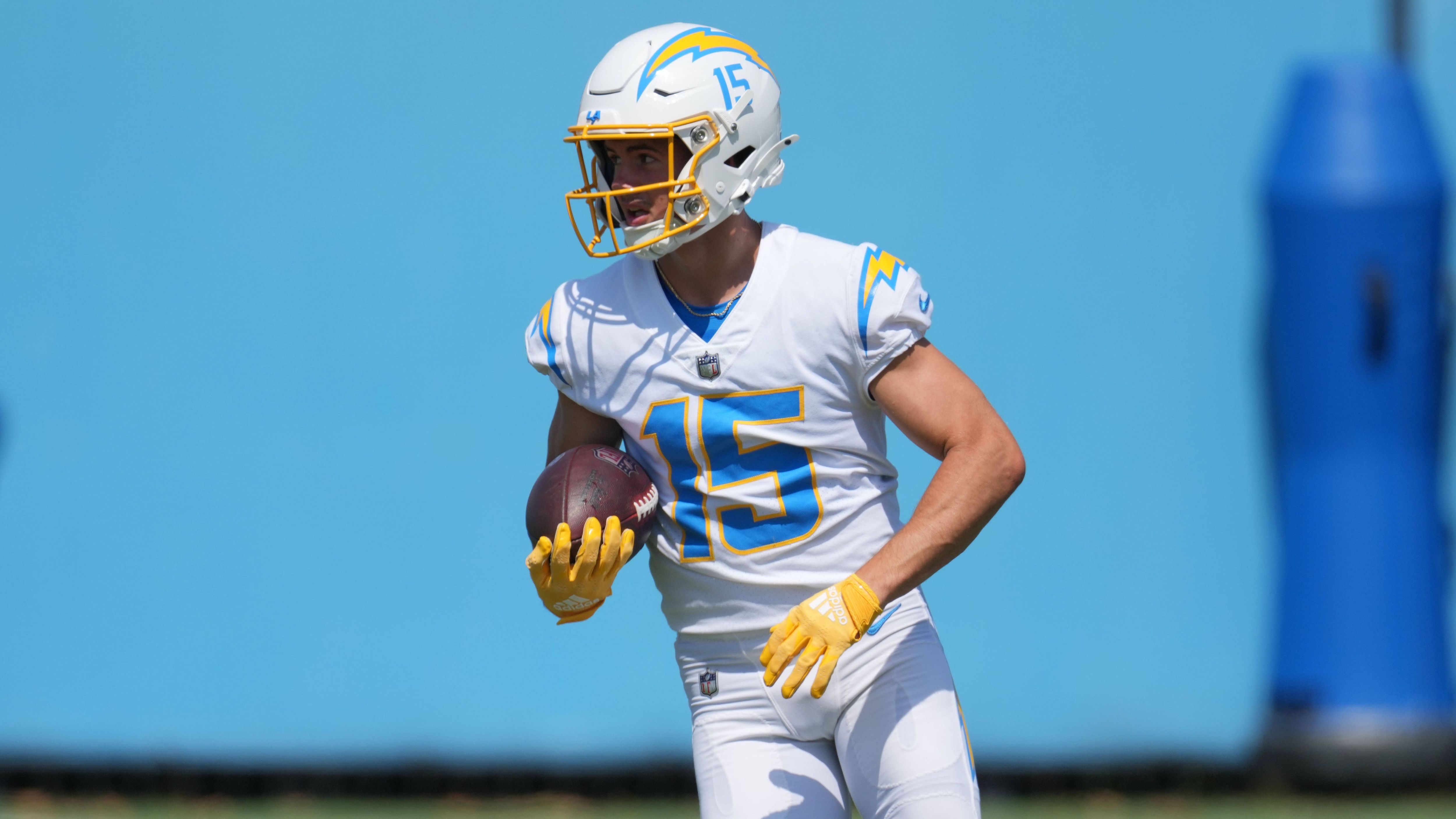 <strong>Wide Receiver: Ladd McConkey (Los Angeles Chargers)</strong> <br>Der zweite Rookie findet seinen Weg in die Auflistung! Nach den Abgängen von Keenan Allen und Mike Williams suchen die Chargers neue Receiver, die das Vakuum schließen können. Als Rookie muss McConkey eine gewisse Eingewöhnungszeit zugestanden werden, er könnte aber im Laufe der Saison zur Top-Anspielstation von Justin Herbert aufsteigen.&nbsp;