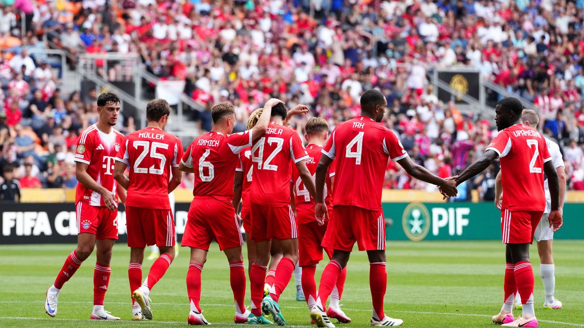FC Bayern München v Auckland City FC: Group C - FIFA Club World Cup 2025