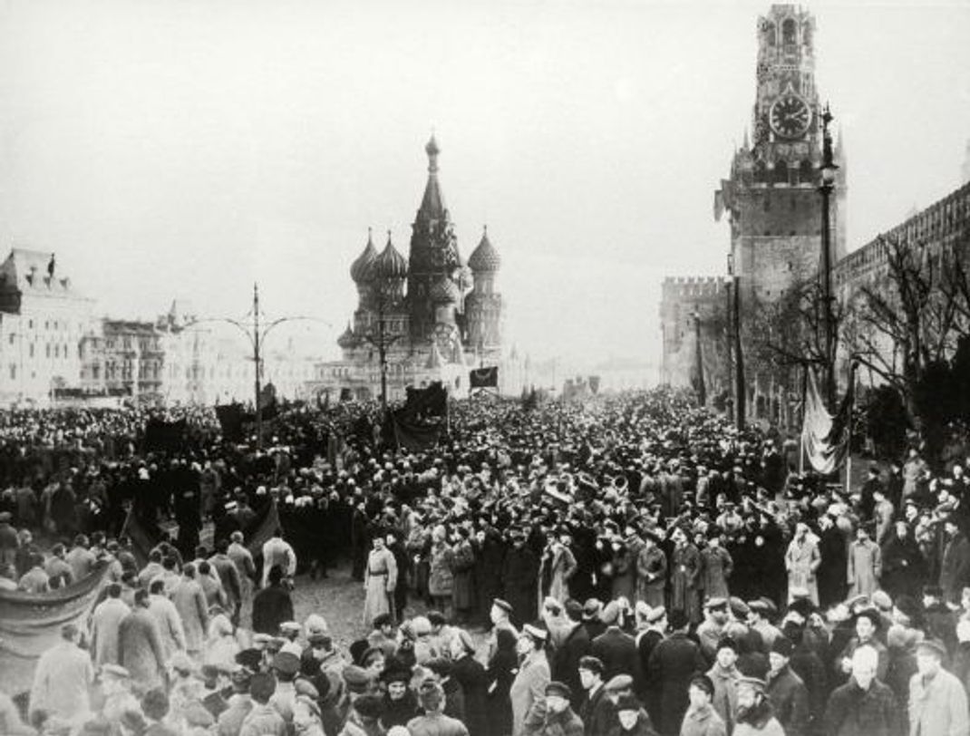 Mit der Oktober-Revolution wurden Teile Russlands erstmals kommunistisch.