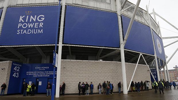 
                <strong>Festung von Leicester</strong><br>
                Seit Juli 2011 heißt das Stadion von Leicester City passend zum Klub-Eigner King Power Stadium. 32.312 Fans finden auf den Rängen Platz. In dieser Saison stürmt nur der FC Arsenal mit einem 5:2 die "Füchse"-Festung.
              