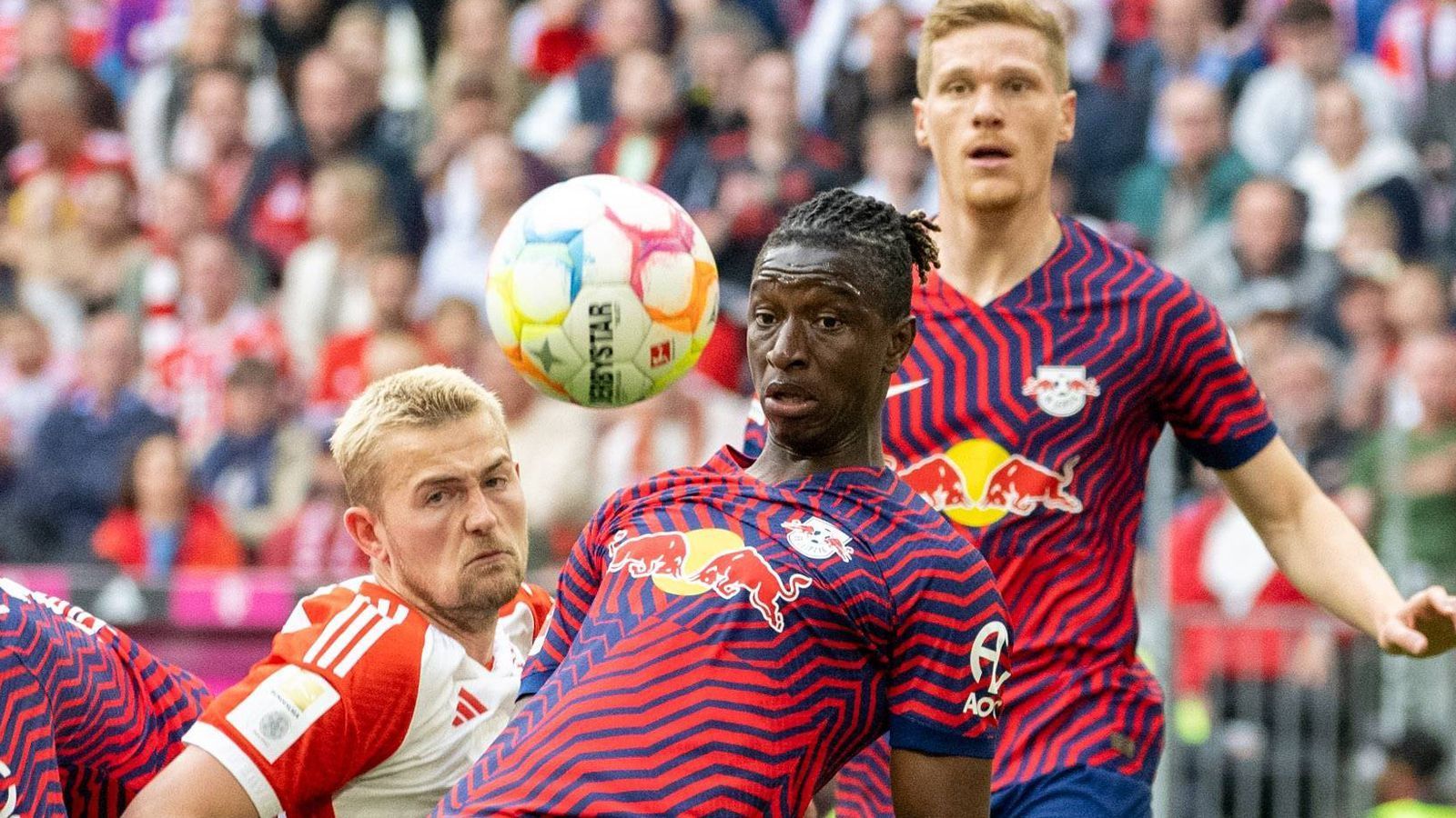 
                <strong>Amadou Haidara (RB Leipzig)</strong><br>
                Dem Franzosen gelingt es trotz großem Engagement nicht immer, die Lücken in der Hintermannschaft zu stopfen. Etwas besser in der zweiten Hälfte, muss dennoch nach 69 Minuten für Kampl weichen. ran-Note: 4
              