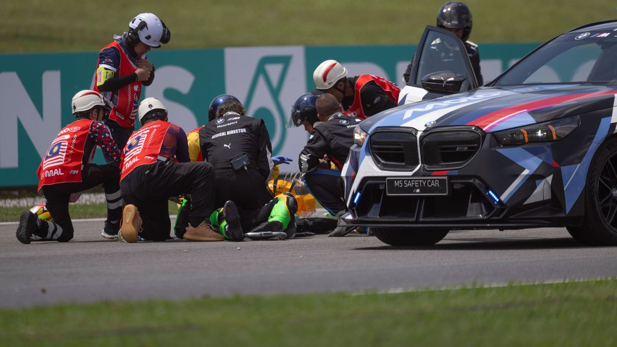 MOTO - MOTO 3 - MALAYSIA GRAND PRIX 2025 99 RUEDA JosÃ Antonio (spa), Red Bull KTM Ajo, action accident crash during the 2025 Moto3 Petronas Grand Prix of Malaysia on Petronas Sepang International ...