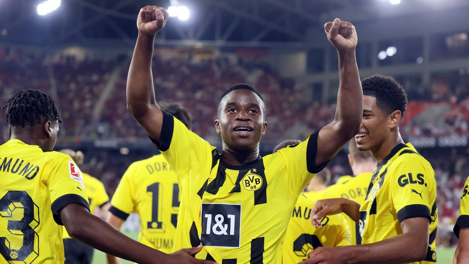 
                <strong>Platz 5: Youssoufa Moukoko (Borussia Dortmund)</strong><br>
                &#x2022; Marktwert: 15 Millionen Euro<br>&#x2022; Alter: 17<br>&#x2022; Position: Mittelstürmer<br>
              