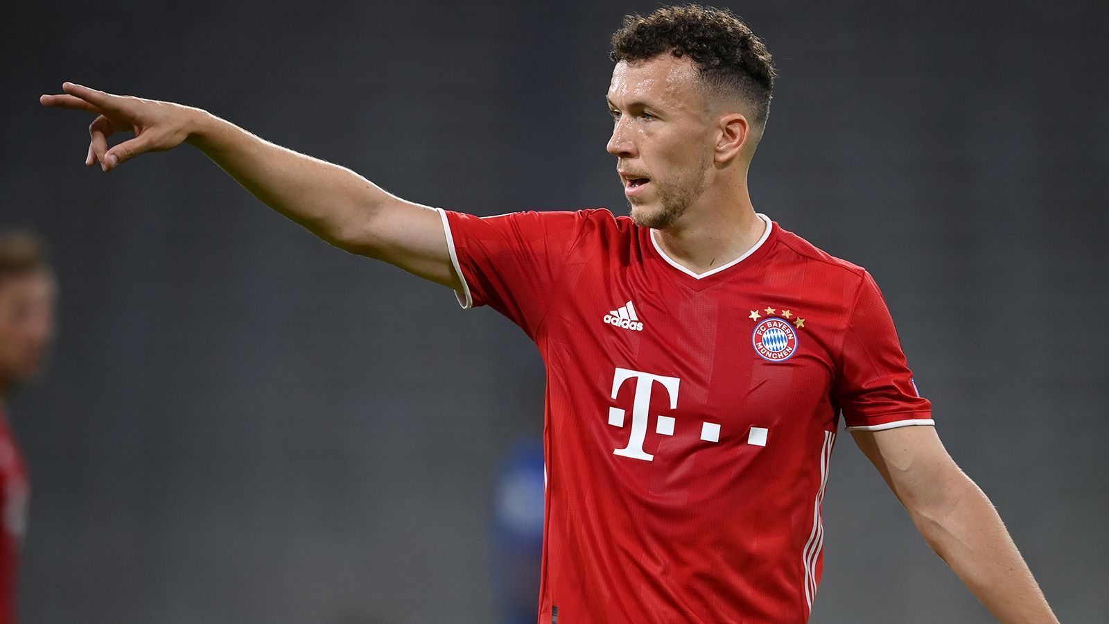 
                <strong>Ivan Perisic</strong><br>
                Sehr lauffreudig, leitet das 2:0 gut ein, hat auch sonst einige gute Szenen. Kann in der 51. Minute den Deckel zumachen, scheitert aber freistehend an Lopes. ran.de-Note: 3
              