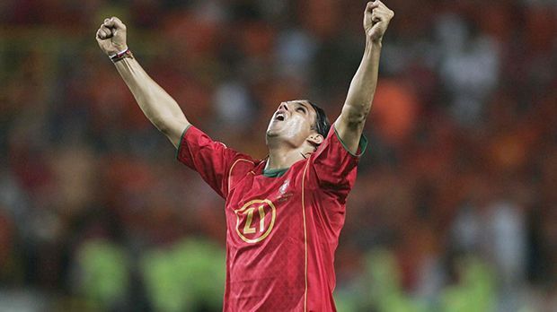 
                <strong>Platz 10: Nuno Gomes</strong><br>
                Platz 10: Nuno Gomes - 6 Tore. Der Portugiese stand insgesamt 14 Mal bei den Europameisterschaften 2000, 2004 und 2008 auf dem Feld. Er bezwang den gegnerischen Torhüter dabei sechs Mal.
              