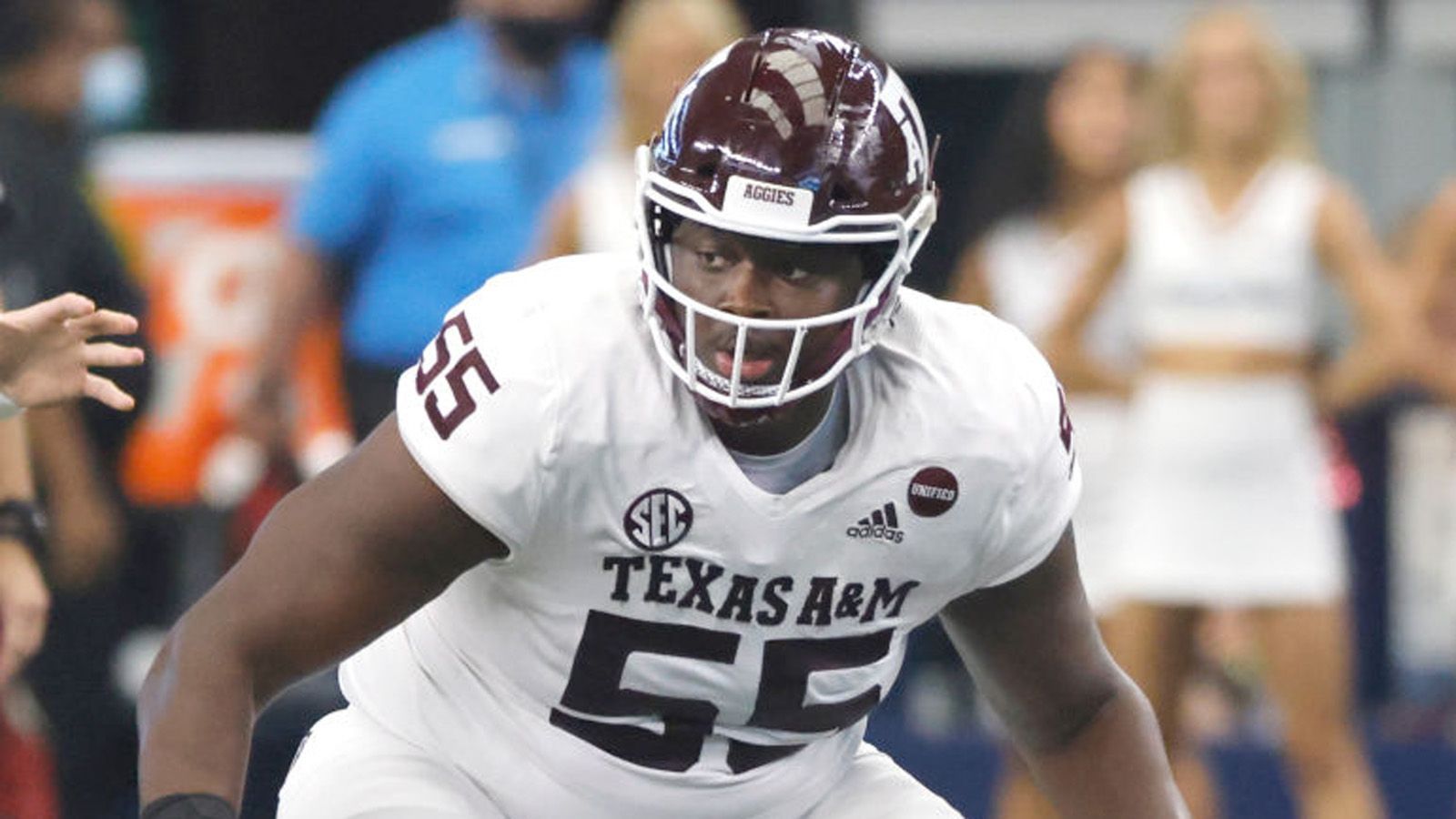 
                <strong>31. Pick: Cincinnati Bengals - Kenyon Green (Texas), G</strong><br>
                Gib' Burrow noch mehr von dem, was er zuletzt nicht hatte.Die Draft Needs der Bengals: CB, G, TE
              