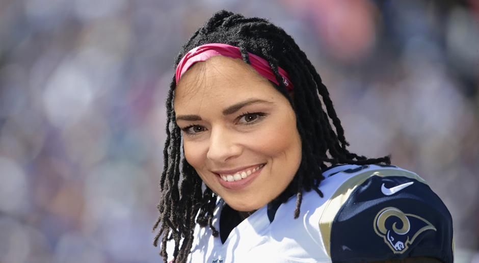 
                <strong>Ana Ivanovic_Running Back</strong><br>
                Die Los Angeles Rams haben in dieser Saison das wohl schlechteste Running Game in der NFL. Bei Ana Ivanovic hingegen zählt die Beinarbeit zu den großen Stärken. Es ist daher nicht verwunderlich, dass sie bei der Franchise einen Vertrag unterschreiben soll, um zukünftig das Team als Running Back zu verstärken.
              