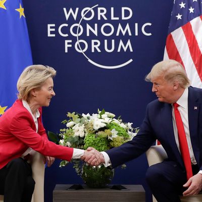 Von der Leyen und Trump 