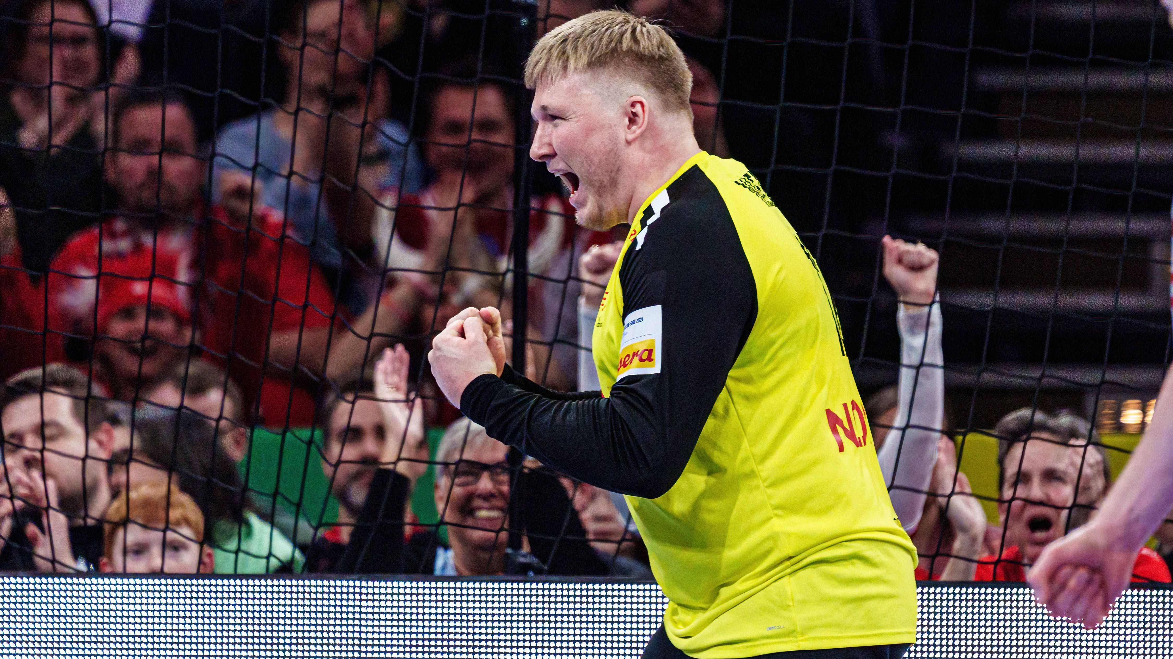 <strong>Landin und Nielsen: Das beste Torhüter-Duo der Welt<br></strong>Doch bei der EM läuft ihm ausgerechnet Landsmann Nielsen ein wenig den Rang ab. Der 26-Jährige hat die beste Fangquote aller Keeper bei dem Turnier (knapp 40%) und ist mittlerweile mehr als "nur" der Landin-Backup. Wohl dem, der so ein Duo hat.